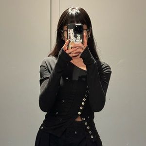 Meet your Posher, Ives